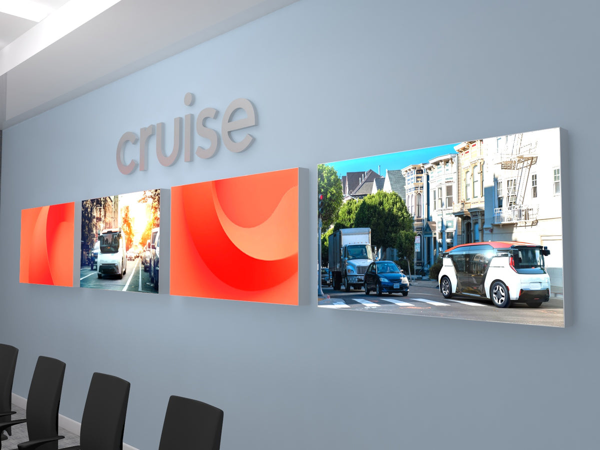 Wall-Mounted Lightbox B